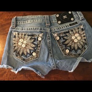 Miss me shorts size 26